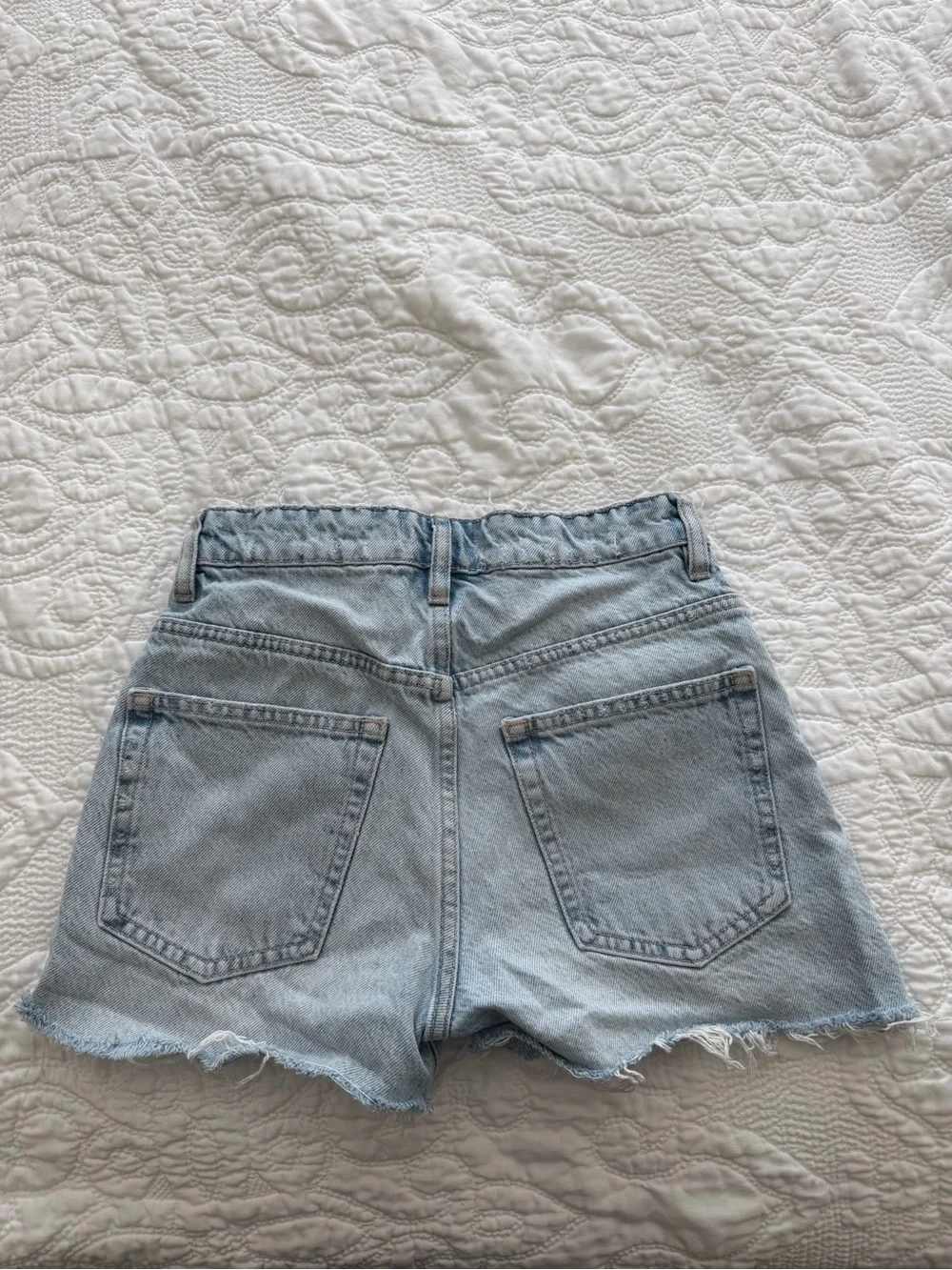 Zara Light Wash Ripped Denim Shorts